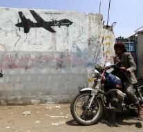 US fighters bombard al-Qaeda in Yemen