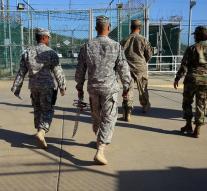 USA show 15 Guantanamo prisoners go