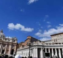 Vatican arrests priest for child pornography