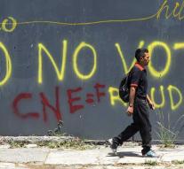 Venezuela chooses president: few challengers