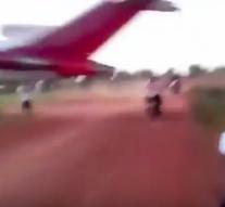 Violent crash with Boeing (video)