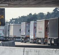 Walloon truckers obstruct highway traffic again