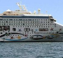 Woman saves overboard on cruise ship and is rescued ten hours later