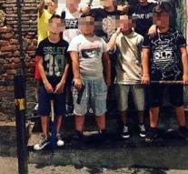 Youth gangs tease for Naples