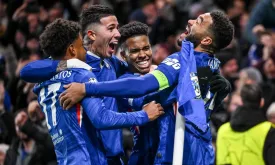 Chelsea's Premier League Title Hopes Hang on Arsenal Clash