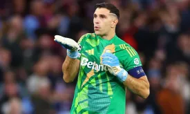 Emiliano Martinez Desperate for Manchester United Move