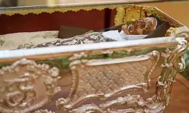 Holy Relic: Body of Saint Theresa Preserved for Centuries on Display Again
