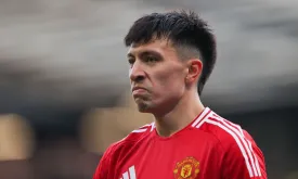Lisandro Martínez Responds to Paul Scholes' Criticism