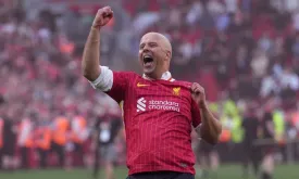 Liverpool's Success Under Arne Slot Raises Questions About the Importance of Coaches