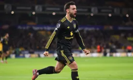 Manchester United Dominate Wolves: Fernandes Shines with 10/10 Performance