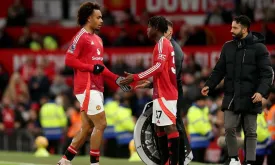 Manchester United to Discuss Mainoo and Zirkzee Transfers Ahead of January Window