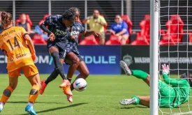 NWSL Golden Boot Race Intensifies with Gift Monday's Hat-Trick and Temwa Chawinga's Lead