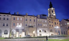 Poland Faces Challenges as Millions of Ukrainian Refugees Impact Support for Asylum Seekers