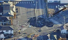Rescue Operation of 74-Year-Old Driver Halted as Sinkhole Continues to Expand