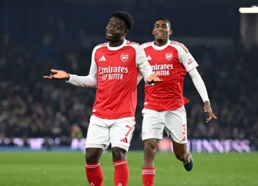 Arsenal in Control of Premier League Title Race Despite Controversial Game Management