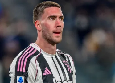 Barcelona Eyeing Dusan Vlahovic as Potential Replacement for Lewandowski