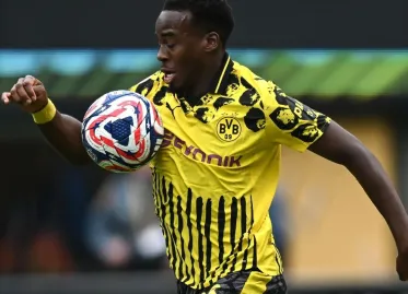 Chelsea Agrees €65 Million Deal to Sign Jamie Gittens from Borussia Dortmund