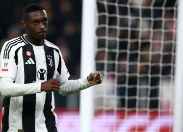 Chelsea Competes with Juventus for Randal Kolo Muani Transfer
