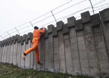 Eleven Prisoners Escape from New Orleans Jail Through Hole in Wall