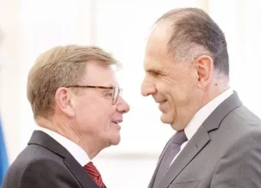 Germany Pressures Greece on Turkey's EU Defense Projects Involvement
