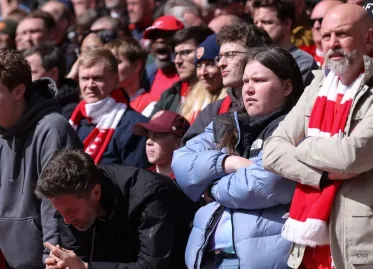 Impact of Fan Panic on Arsenal and Spurs in Premier League Finale