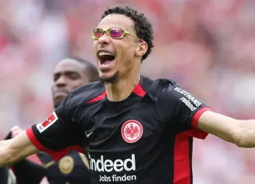 Liverpool in Talks for Ekitike, Isak Unavailable - Sources