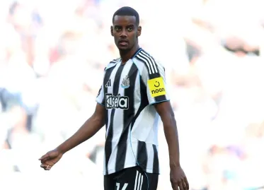 Liverpool Interested in Newcastle's Alexander Isak for Striker Role