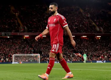 Liverpool's January Transfer Window Strategy: Keep, Dump, or Extend?