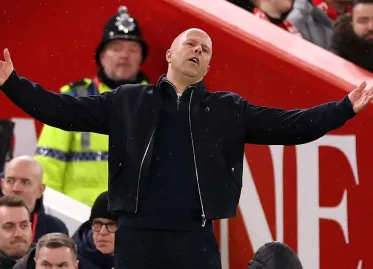 Liverpool's Struggles: Arne Slot's Challenges After Premier League Triumph