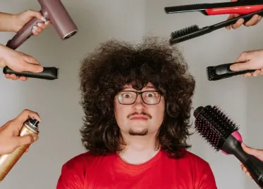 Manchester United Fan's Haircut Challenge Continues as Club Struggles to Secure Five Consecutive Wins