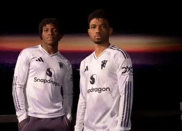Manchester United Introduces 'Snowflake' Design for 2025-26 Away Kit