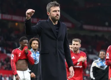 Manchester United's Dilemma: Stick with Carrick or Hire Another Coach?