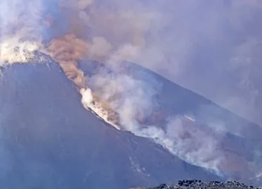 Mount Etna Erupts Again, Tourists Fleeing as Lava and Ash Spew