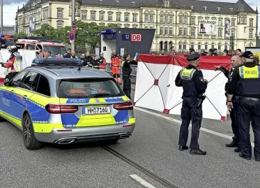 Multiple Injured in Stabbing Incident at Hamburg Train Station