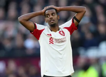 Premier League Struggling Stars: Isak, Sesko, and More