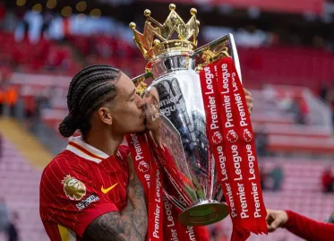 Soccer's Toughest Summer Transfers: Núñez, Grealish, Sancho in Limbo