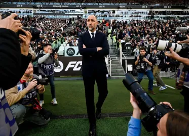 Tottenham and Nottingham Forest Welcome New Managers Amid Player Uncertainty