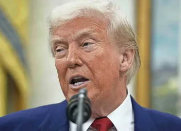 US Court Blocks Trump's Import Tariffs, Financial Markets React Positively