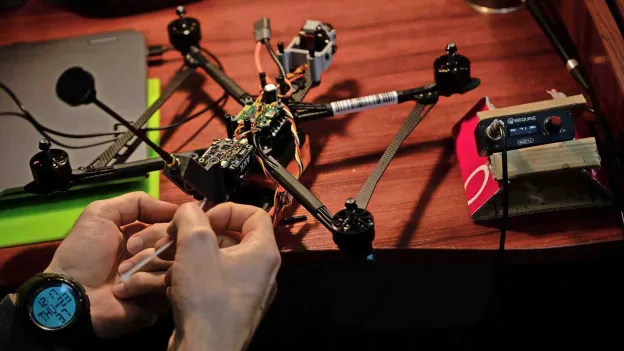500 Ukrainian Drone Factories Working Overtime: Blow Up Tank or Armored Vehicle for 300 Euros