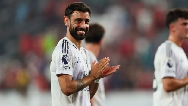 Al Nassr Pursuing Bruno Fernandes with Ronaldo Reunion in Sight