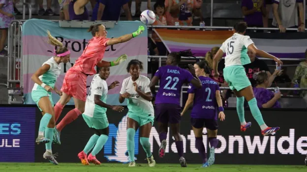 Almuth Schult Retires Due to Clubs' Reluctance to Sign Mother Players