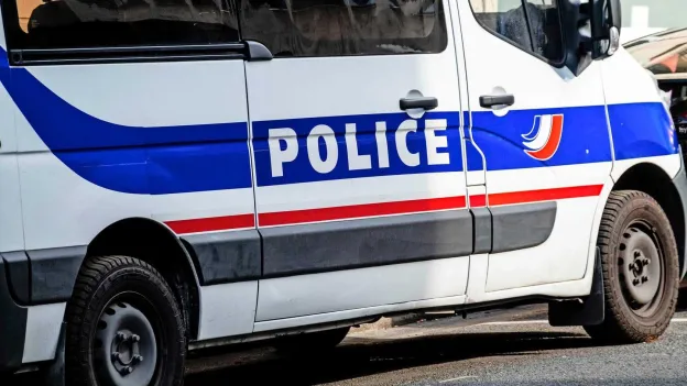 American Mother Throws Newborn Baby Out of Hotel Window in Paris