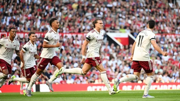 Arsenal Secures 1-0 Victory Over Manchester United at Old Trafford