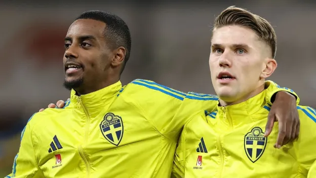 Arsenal's Viktor Gyökeres Congratulates Isak, Addresses 'Player Power' Debate