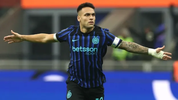 Barcelona Renew Interest in Lautaro Martínez for Striker Search