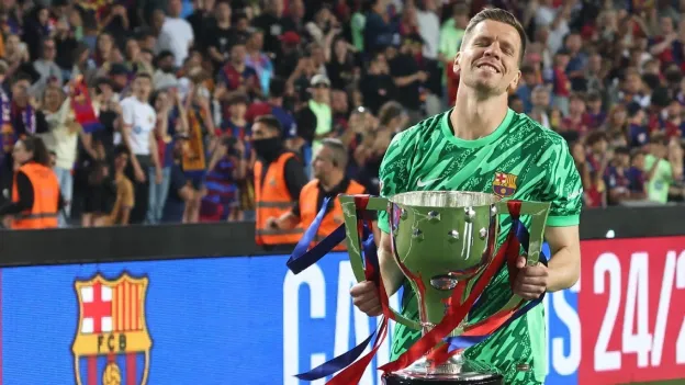 Barcelona to Extend Wojciech Szczesny's Contract for Two Years