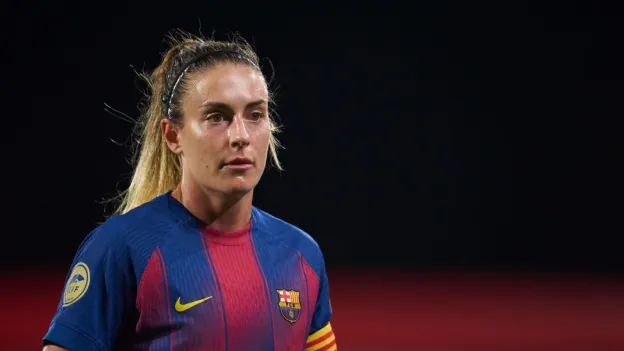 Barcelona's Alexia Putellas Rejects PSG Offer, Commits to Stay at Club