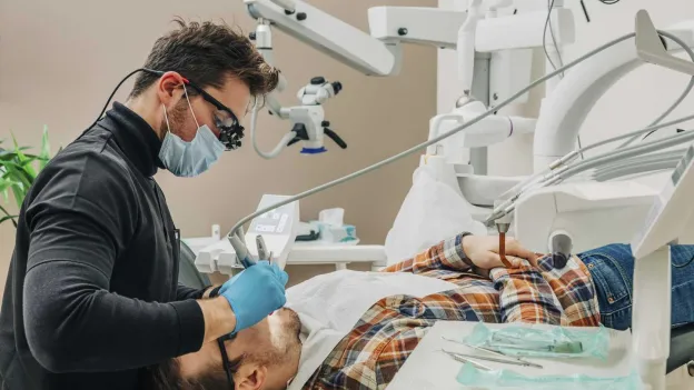 Blind Canadian Man (33) May Regain Sight After 20 Years Through Surprising Solution: His Own Tooth