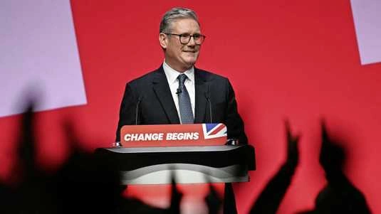 British Prime Minister Starmer Makes Blunder in Speech: Calls for Return of 'Sausages' from Gaza