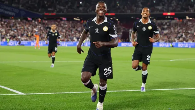 Chelsea Dominates West Ham with 5-1 Win at London Stadium